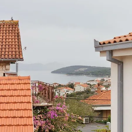 House Rokastone Lägenhet