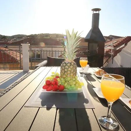 House Rokastone Apartment *