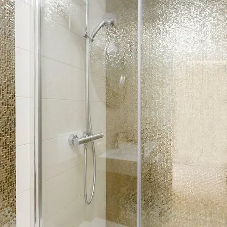 House Rokastone * Split