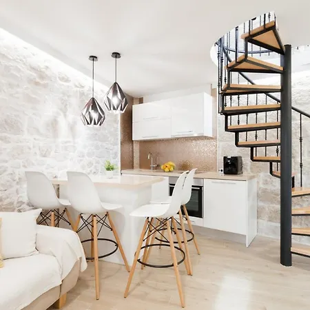 Apartment House Rokastone *