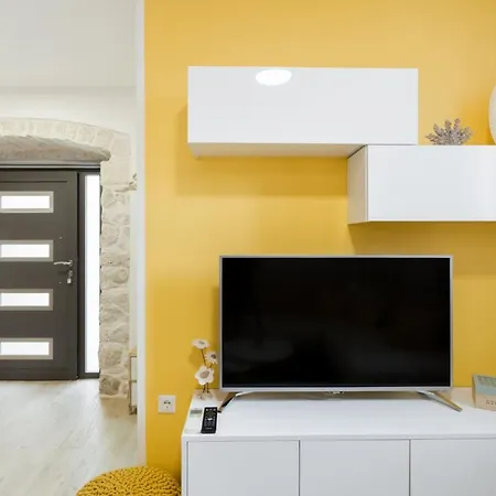 House Rokastone Apartment