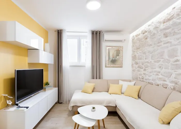 House Rokastone