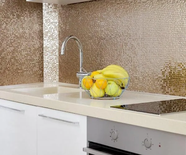 شقة House Rokastone *